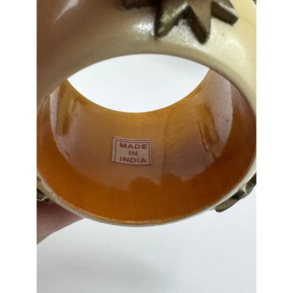 Set of 8 Vintage MCM Cream Gold Fleur-Di-Lis Star Wooden Round Napkin Rings